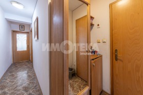 2 bedroom Kolhozen pazar, Varna 12