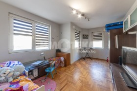 2 bedroom Kolhozen pazar, Varna 7