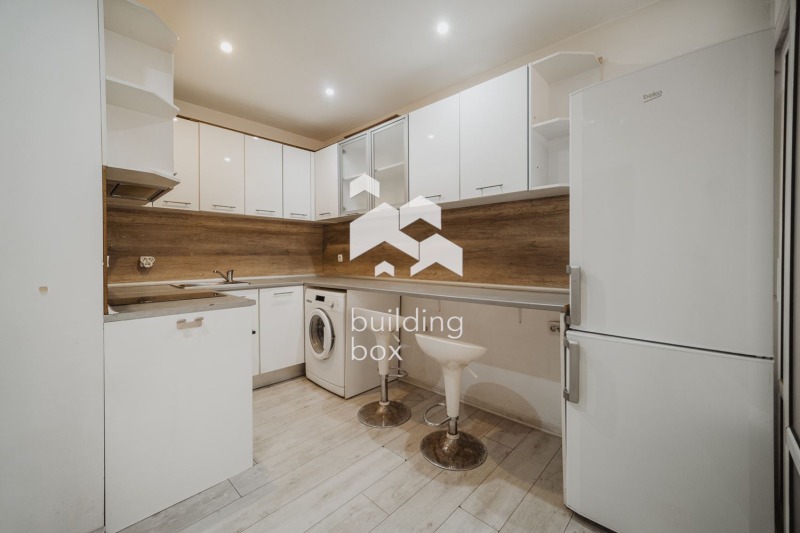 Продава  2-стаен град Варна , Погреби , 66 кв.м | 72903988