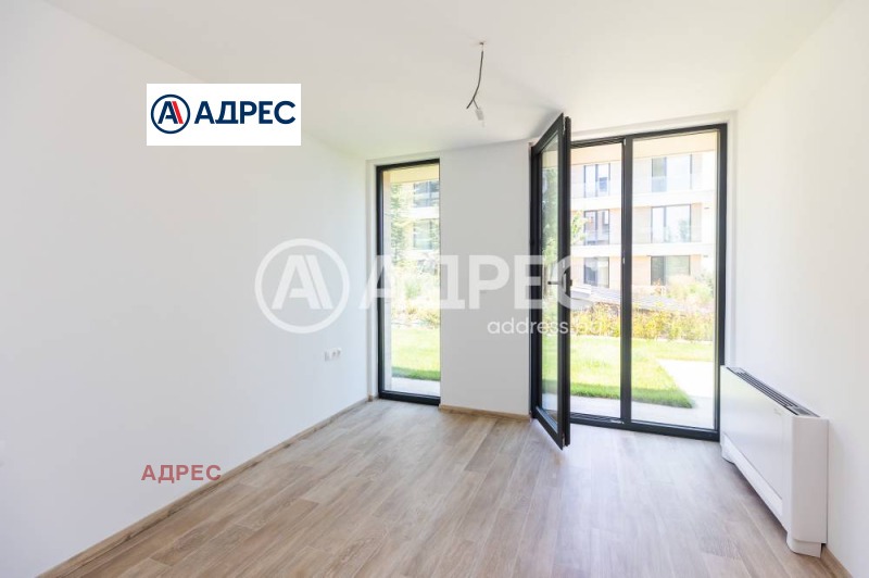 Продава МНОГОСТАЕН, гр. Варна, к.к. Св.Св. Константин и Елена, снимка 14 - Апартаменти - 52747062