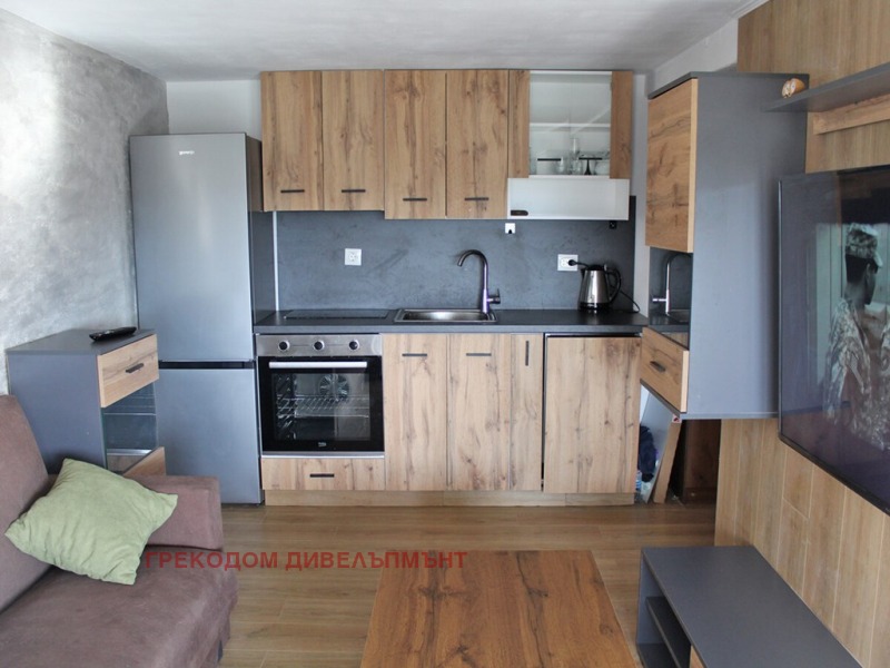 Продава 3-СТАЕН в Гърция, Пирея - 54 кв.м / 120 000 € » 234 699.60 лв., ГРЕКОДОМ ДИВЕЛЪПМЪНТ