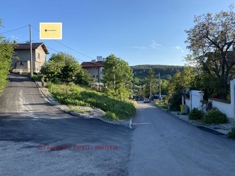 Eladó  Cselekmény Sofia , Bankja , 400 négyzetméter | 36117991