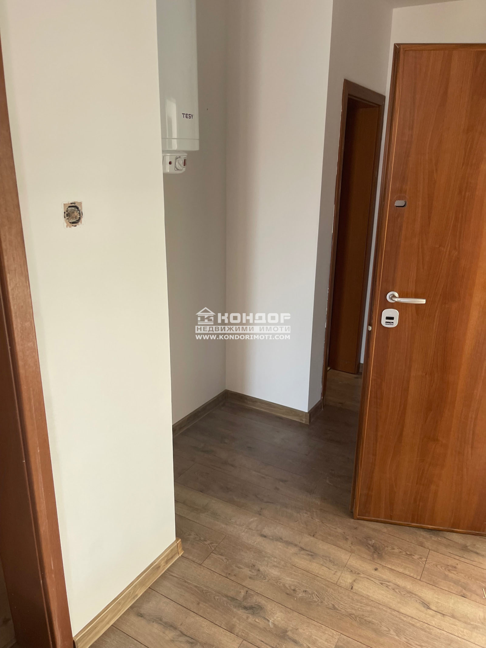 Продава 3-СТАЕН, гр. Пловдив, Кършияка, снимка 2 - Апартаменти - 51876593