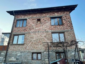 Casa Bancia, Sofia 1