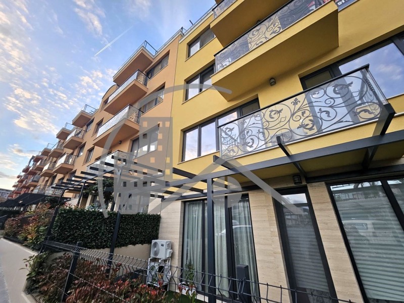 Продава  2-стаен град Варна , к.к. Св.Св. Константин и Елена , 66 кв.м | 45602362 - изображение [16]