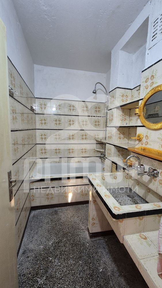Продава 2-СТАЕН, гр. Велико Търново, Бузлуджа, снимка 8 - Апартаменти - 56191189
