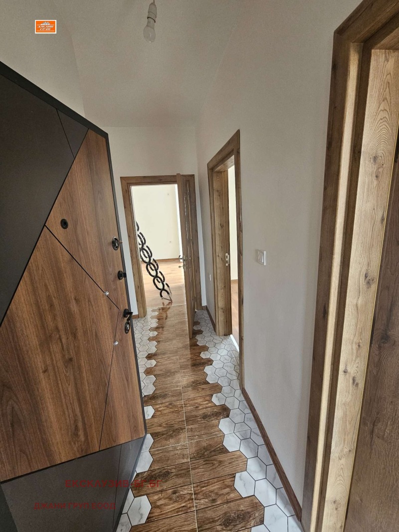Продава  4-стаен град Шумен , Център , 78 кв.м | 47394116 - изображение [7]