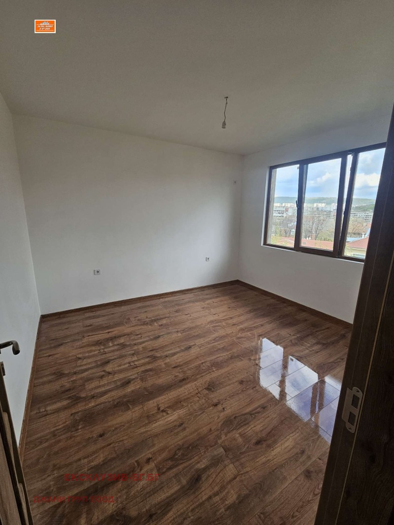 Продава  4-стаен град Шумен , Център , 78 кв.м | 47394116