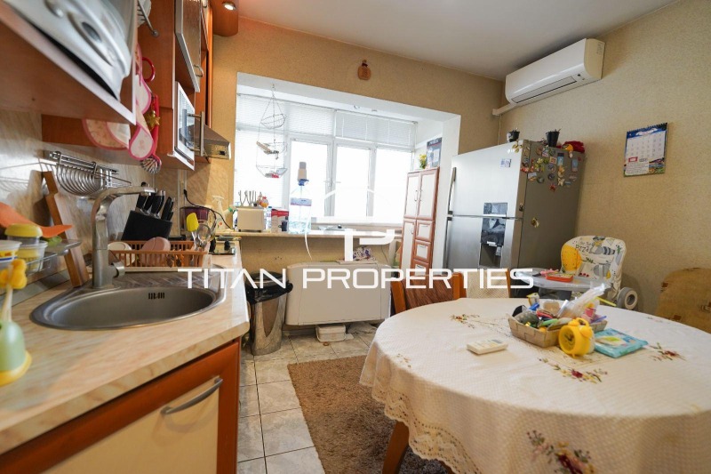 Продава МНОГОСТАЕН, гр. Пловдив, Кючук Париж, снимка 12 - Апартаменти - 52444149