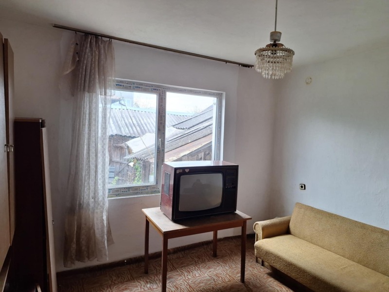 Продава КЪЩА, с. Хитрино, област Шумен, снимка 10 - Къщи - 52800991