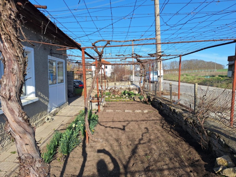 Продава КЪЩА, с. Хитрино, област Шумен, снимка 5 - Къщи - 52800991