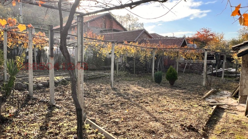 Продава КЪЩА, с. Мало село, област Кюстендил, снимка 6 - Къщи - 52782677