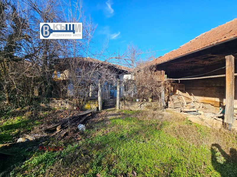 Продава КЪЩА, с. Пчелище, област Велико Търново, снимка 2 - Къщи - 52847019