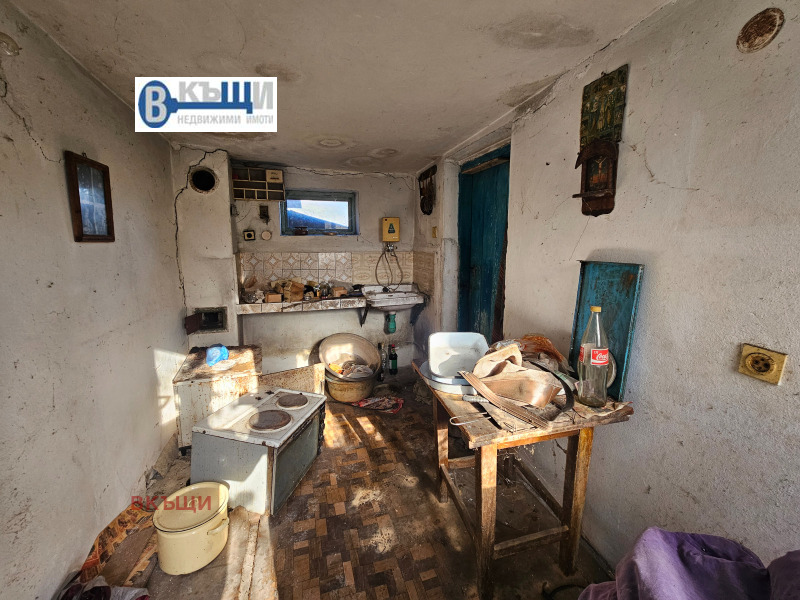 Продава КЪЩА, с. Пчелище, област Велико Търново, снимка 10 - Къщи - 52847019