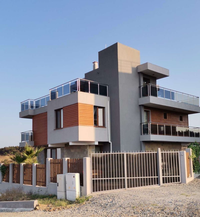 Продава КЪЩА в област Бургас, гр. Созопол - 341 кв.м / 530 000 € » 1 036 589.90 лв., ПРАЙМ РИЪЛ ЕСТЕЙТС ЕООД