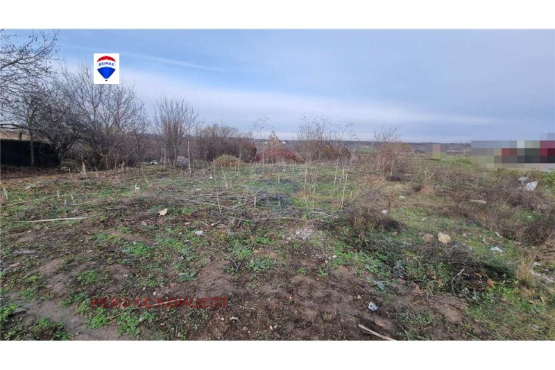 Продава ПАРЦЕЛ в град Шумен, Промишлена зона - 3070 кв.м / 107 450 € » 210 153.93 лв., РЕМАКС КОНЦЕПТ