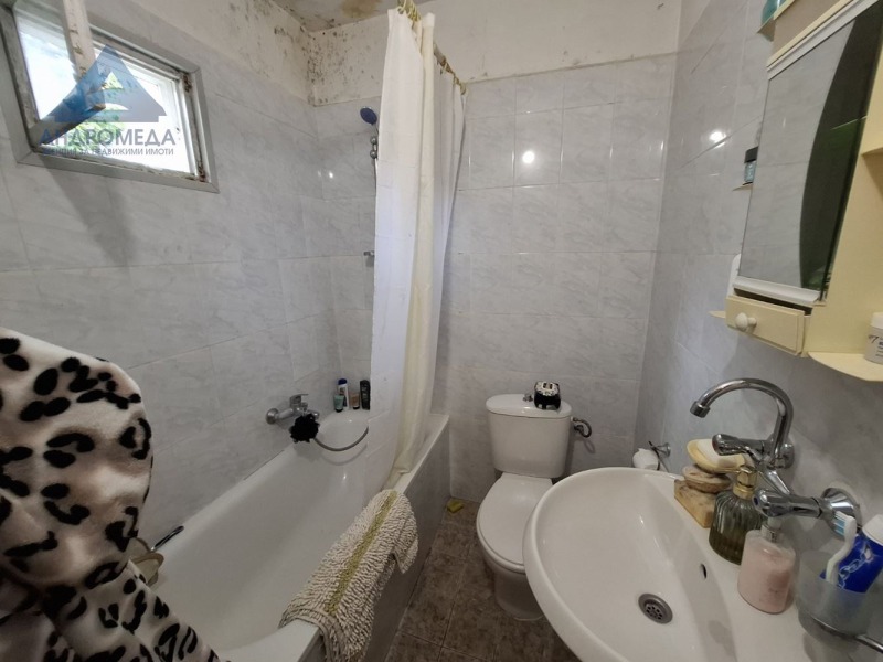 Продается  Дом область Ловеч , Дойренци , 250 кв.м | 26894329 - изображение [8]