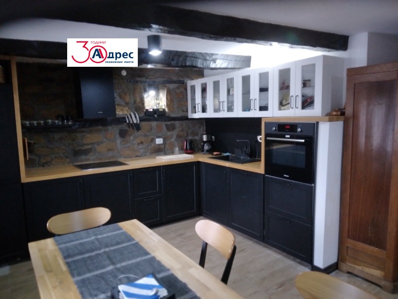 Продава КЪЩА, гр. Елена, област Велико Търново, снимка 11 - Къщи - 53075806