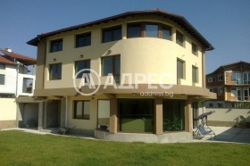 Къща гр. Божурище, област София