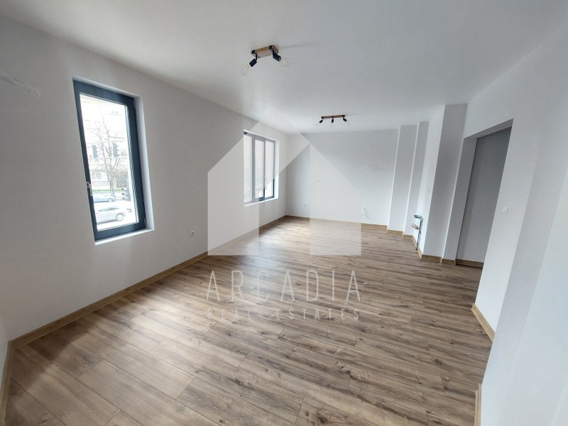 Продава 2-СТАЕН, гр. Пловдив, Кършияка, снимка 2 - Апартаменти - 47212685