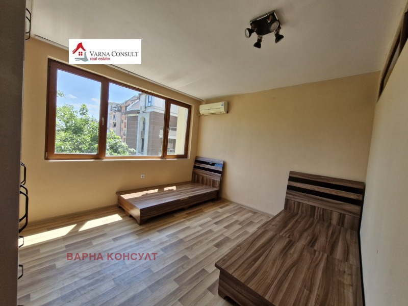 Продава  3-стаен град Варна , Левски 1 , 80 кв.м | 94722123 - изображение [2]