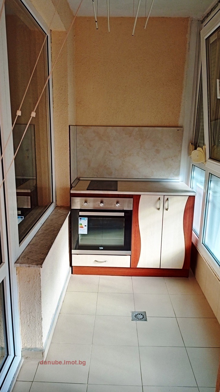 Продава 2-СТАЕН, гр. Русе, Възраждане, снимка 3 - Апартаменти - 54947144