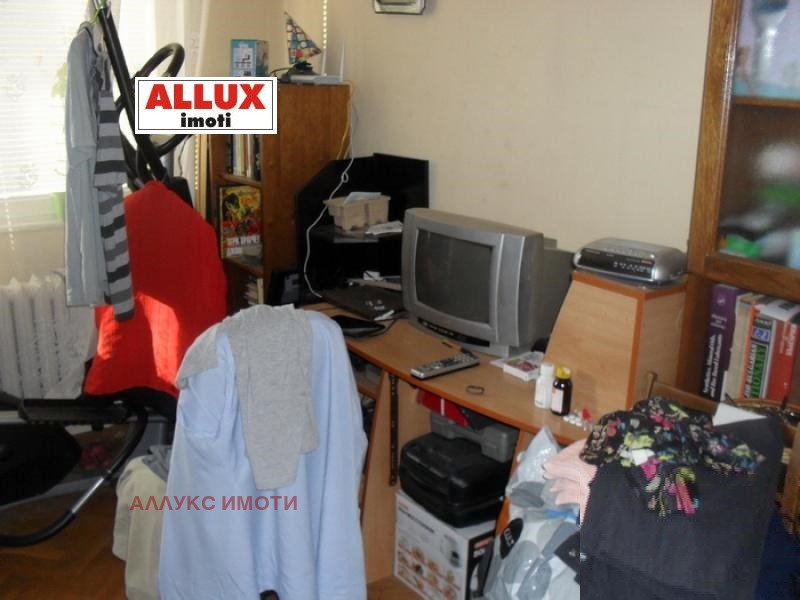 Продава 3-СТАЕН, гр. Русе, Възраждане, снимка 8 - Апартаменти - 53300181