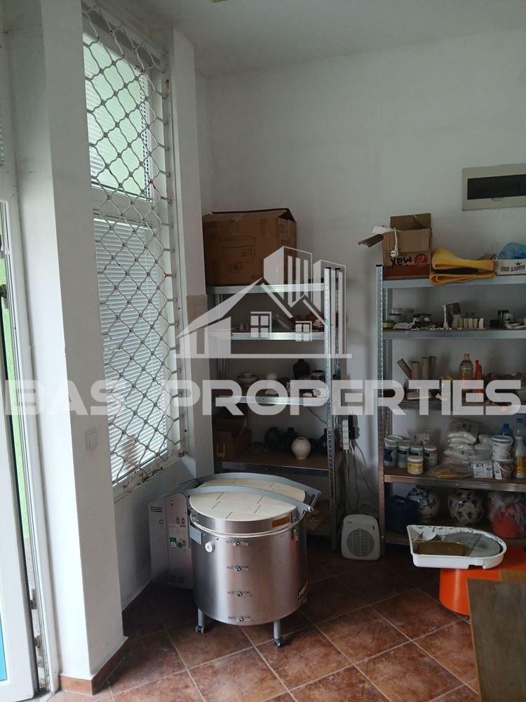 Продава МАГАЗИН, гр. София, Център, снимка 2 - Магазини - 52233016