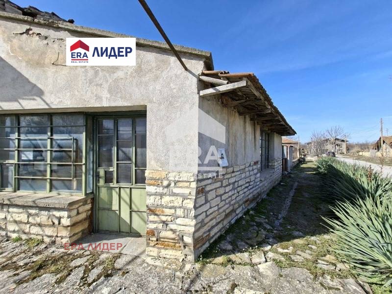 Продава МАГАЗИН, с. Стърмен, област Русе, снимка 2 - Магазини - 54827601