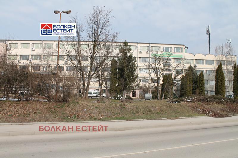 Продава  Парцел, град Велико Търново, Промишлена зона - Запад •  336 000 EUR • ID 46244448 — holmes.bg - [1] 
