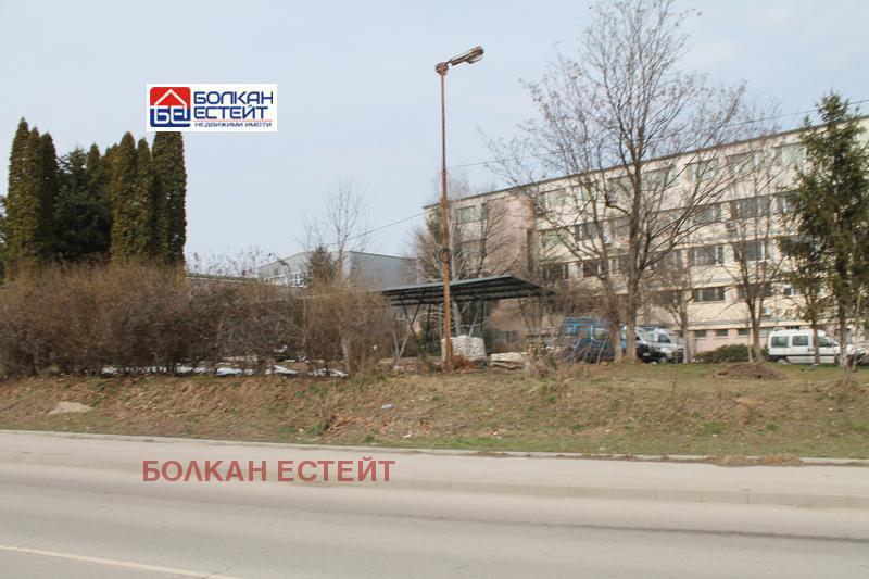 Продава  Парцел град Велико Търново , Промишлена зона - Запад , 2145 кв.м | 72364001 - изображение [4]