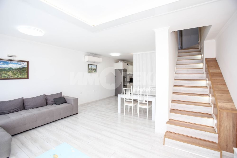 Продава МНОГОСТАЕН, гр. София, Зона Б-19, снимка 2 - Апартаменти - 54188565