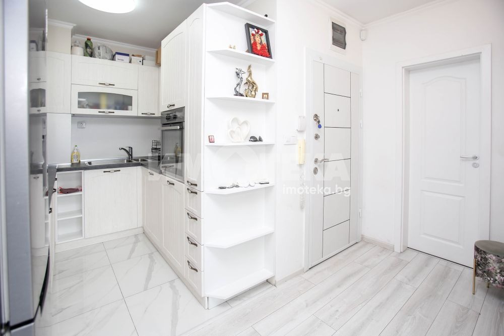 Продава МНОГОСТАЕН, гр. София, Зона Б-19, снимка 5 - Апартаменти - 54188565