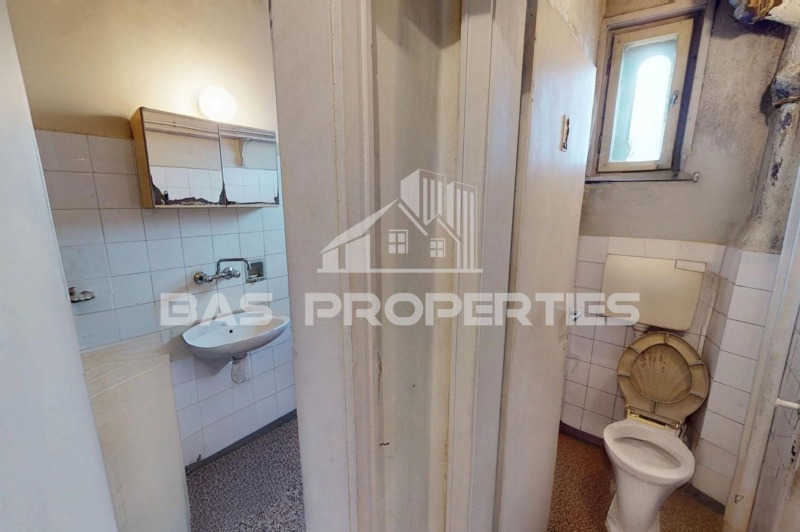 Продава 3-СТАЕН, гр. София, Лагера, снимка 12 - Апартаменти - 53196994