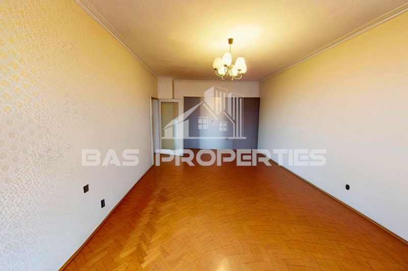 Продава 3-СТАЕН, гр. София, Лагера, снимка 3 - Апартаменти - 53196994