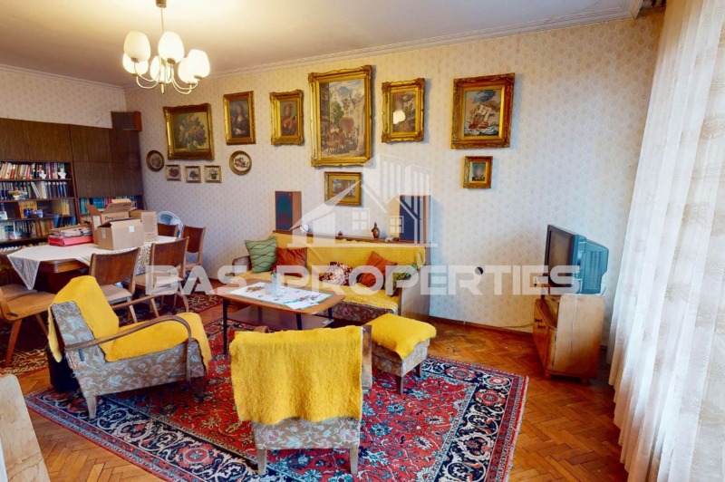 Продава 3-СТАЕН, гр. София, Лагера, снимка 2 - Апартаменти - 53196994