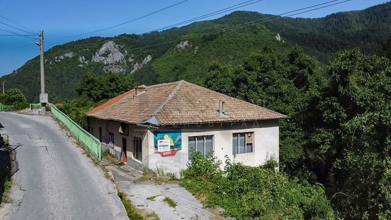 Продава ХОТЕЛ, с. Дряново, област Пловдив, снимка 4 - Хотели - 41732011