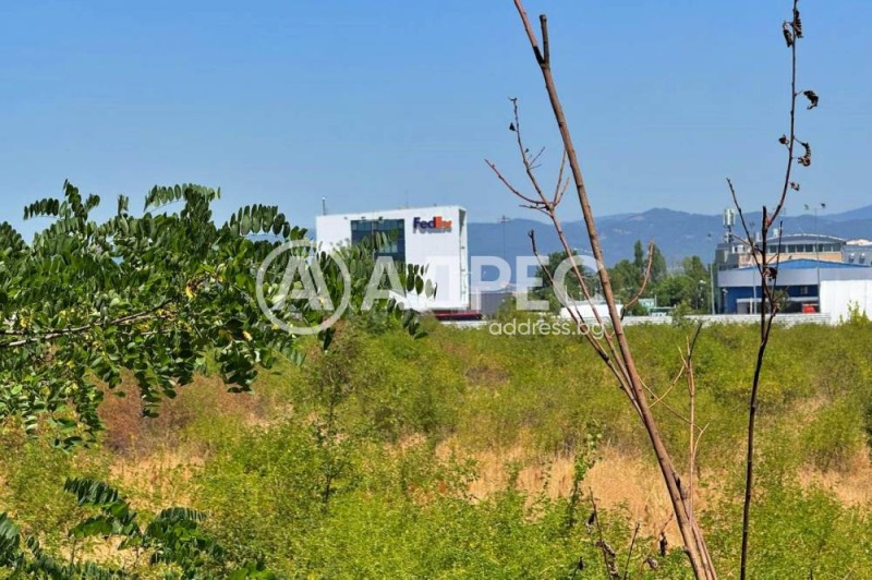 Eladó  Cselekmény Sofia , Letishte Sofia , 13000 négyzetméter | 18075855 - kép [7]
