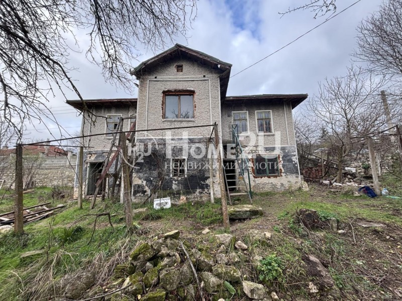 Продава КЪЩА в област Варна, с. Ботево - 200 кв.м / 33 000 € » 64 542.39 лв., HOME2U