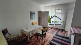 Продажба на имоти в с. Лозево, област Шумен - изображение 10 