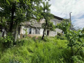 Продажба на имоти в с. Гостилица, област Габрово — страница 2 - изображение 2 