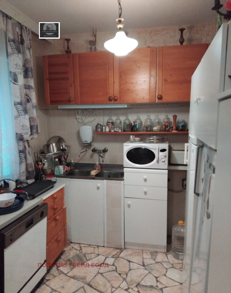 Продава КЪЩА, с. Тополница, област Кюстендил, снимка 7 - Къщи - 52829147