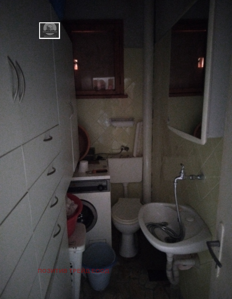 Продава КЪЩА, с. Тополница, област Кюстендил, снимка 9 - Къщи - 52829147