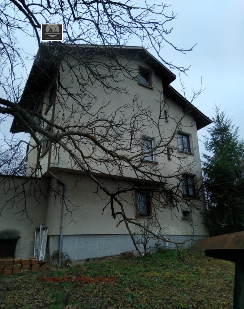 Продава КЪЩА, с. Тополница, област Кюстендил, снимка 4 - Къщи - 52829147