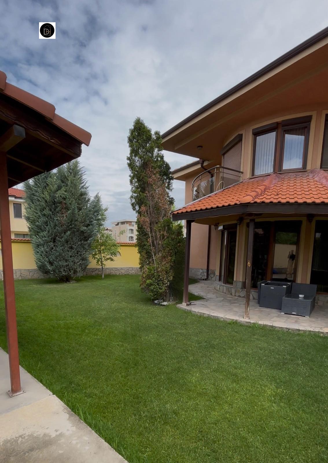 Продава КЪЩА, гр. Пловдив, Остромила, снимка 2 - Къщи - 54617239