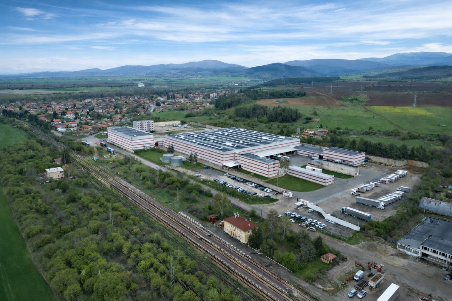 Продава ПРОМ. ПОМЕЩЕНИЕ, с. Столник, област София област
