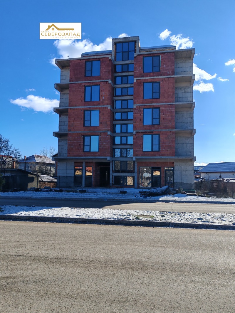 Продава 2-СТАЕН, гр. Монтана, Пъстрина, снимка 2 - Апартаменти - 50199890