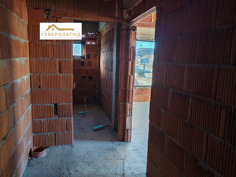 Продава 2-СТАЕН, гр. Монтана, Пъстрина, снимка 3 - Апартаменти - 50199890