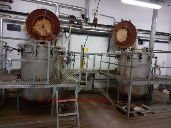Продава СКЛАД, с. Стряма, област Пловдив, снимка 2 - Складове - 54106395