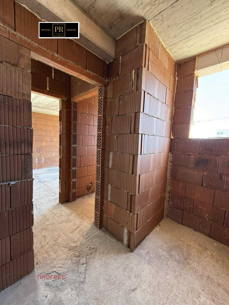 En venta  2 dormitorios Plovdiv , Yuzhen , 124 metros cuadrados | 36833562 - imagen [7]